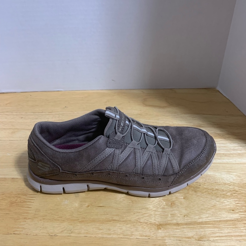 SKECHERS AIR-COOLED MEMORY FOAM 7.5 USED TEXTILE FLATS/SLIP ON/SNEAKERS 23356